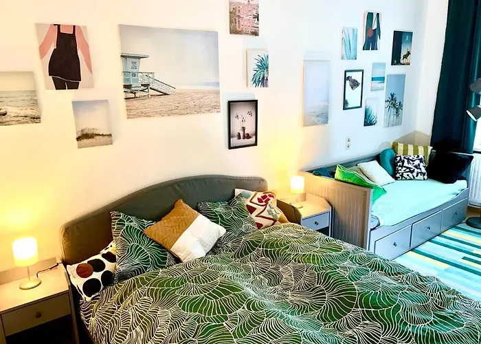 Mellow - By Nahuen Štýrský Hradec